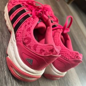 Adidas Women’s Sneaker Hot Pink Leopard Print Size 8